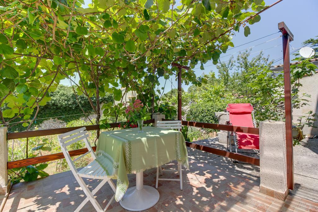Apartment Carmen Veli Lošinj Exterior foto